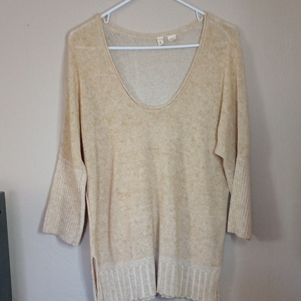 Moth Anthropology Cream V-Neck Sweater with Relaxed Fit Linen Cotton Size M